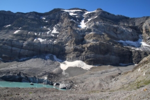 le Gletscherseeli au pied du Clariden