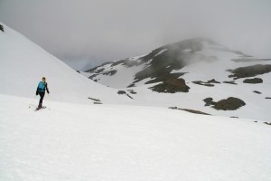 le sommet dans le brouillard    
