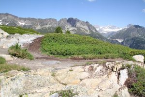 Montée à l'Aiguille des Posettes (vue sur le barrage d'Emosson)