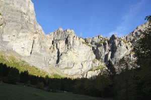 tout là-haut le col de la Gemmi