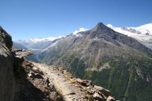 lac de Mattmark (juste au bout du rocher)