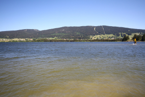 le lac des Rousses et le Noirmont de l'autre côté ...