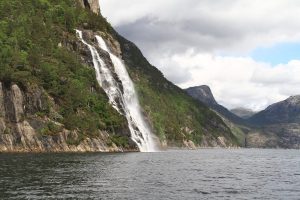 Hengjanefossen