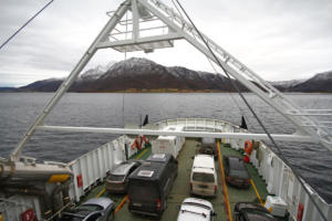 dans le ferry qui relie Flesnes à Refsnes