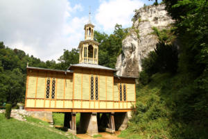 Ojców : Chapelle "sur l'eau" Saint Józef Robotnik