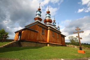 Komańcza : Église orthodoxe de la Protection de la Sainte Vierge (anciennement catholique grecque jusqu'en 1963)