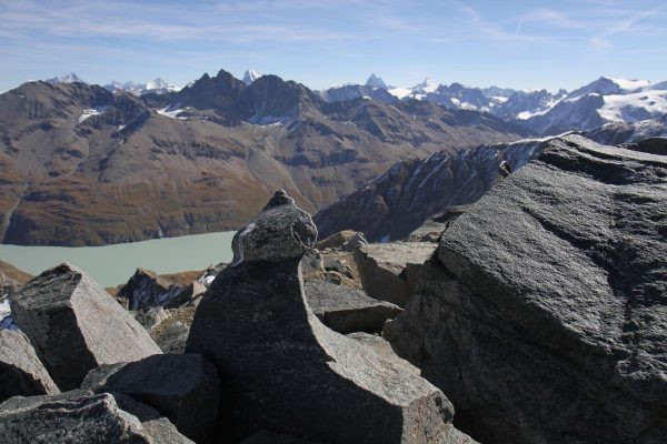 lac des Dix en contre-bas 