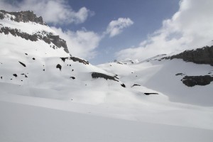 un groupe monte au Lämmerhorn