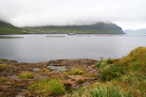 Oyndarfjørður depuis Hellur